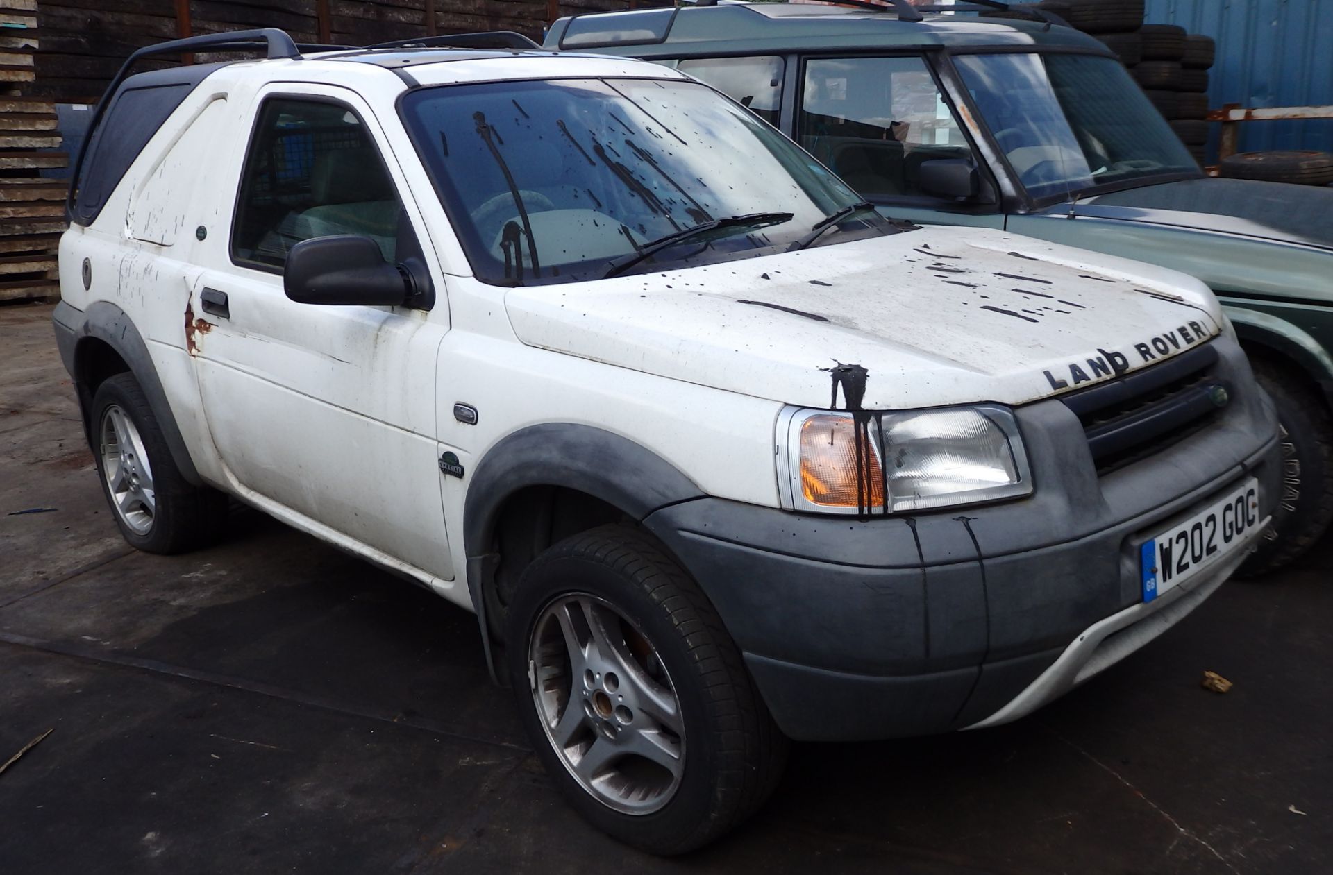 1 x Land Rover TD4 - Registration W202 GOC - Key In Ignitiuon - Been Standing In Yard For 7 Months -