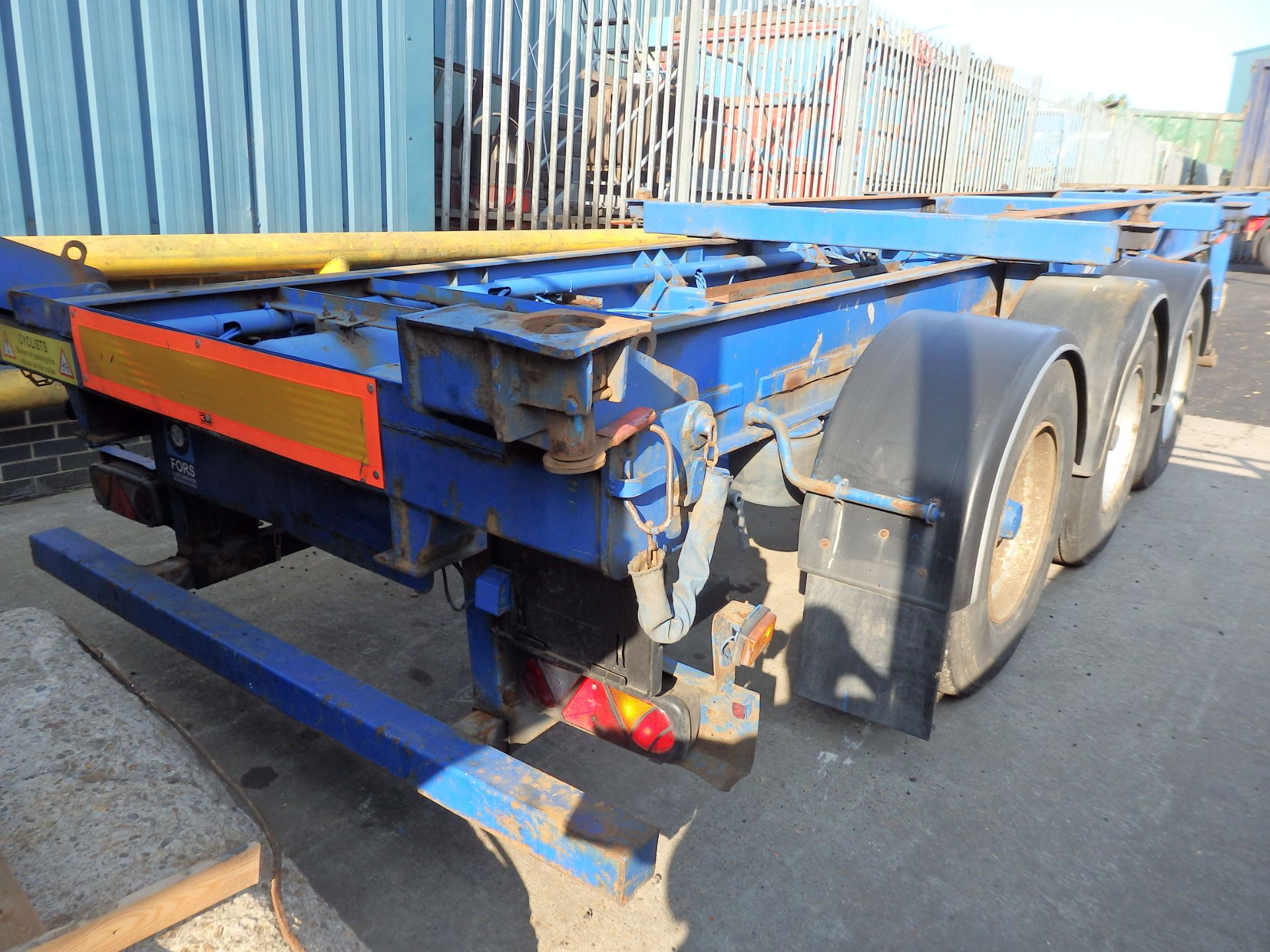 1 x SDC Triaxle Skeleton Trailer With Haldex Brake Systems - Year 2001 - With Vosa Certificate and - Image 11 of 56