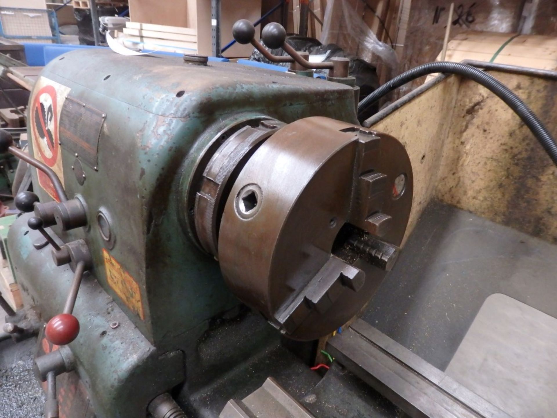 1 x Colchester Triumph 7.5 Lathe - Ref WPM112 - CL057 - Location: Welwyn, Hertfordshire, AL7 - Image 4 of 15