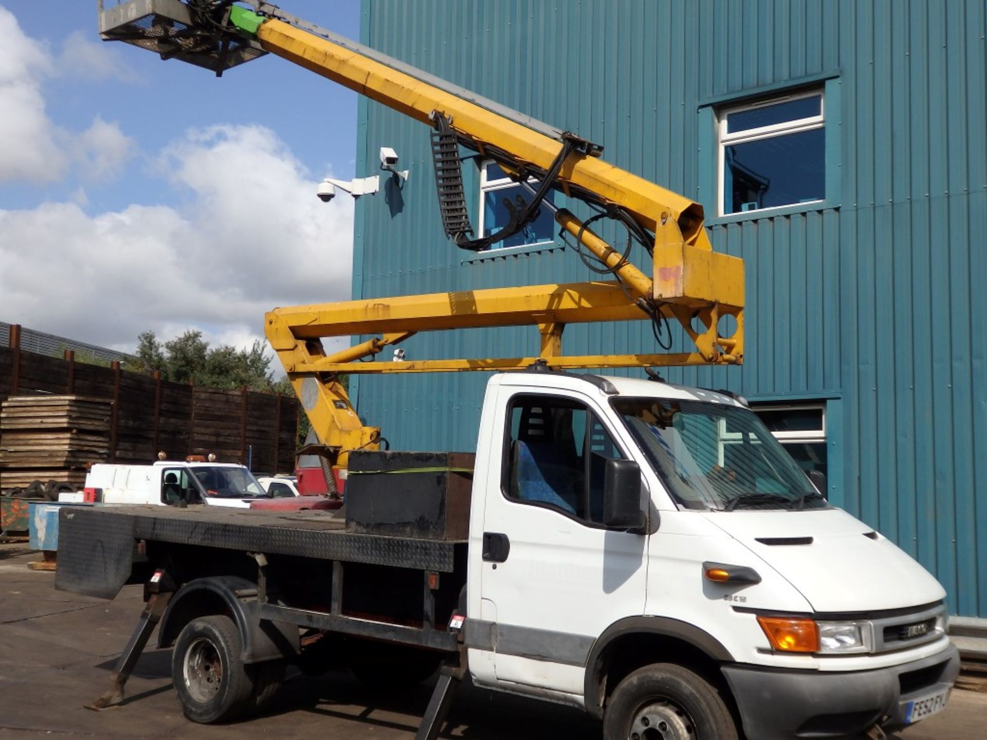 1 x 2002 (52 Reg) White Iveco Transit 65C15 Crane / Cherry Picker With Outstanding Reach and 2 Man - Image 5 of 71