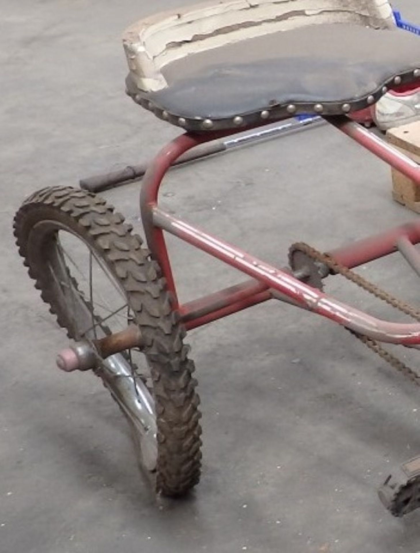 1 x Childrens Pony and Trap Bike - Barn Find - Needs Renovation Work - Overall Length 165cm - - Image 9 of 10