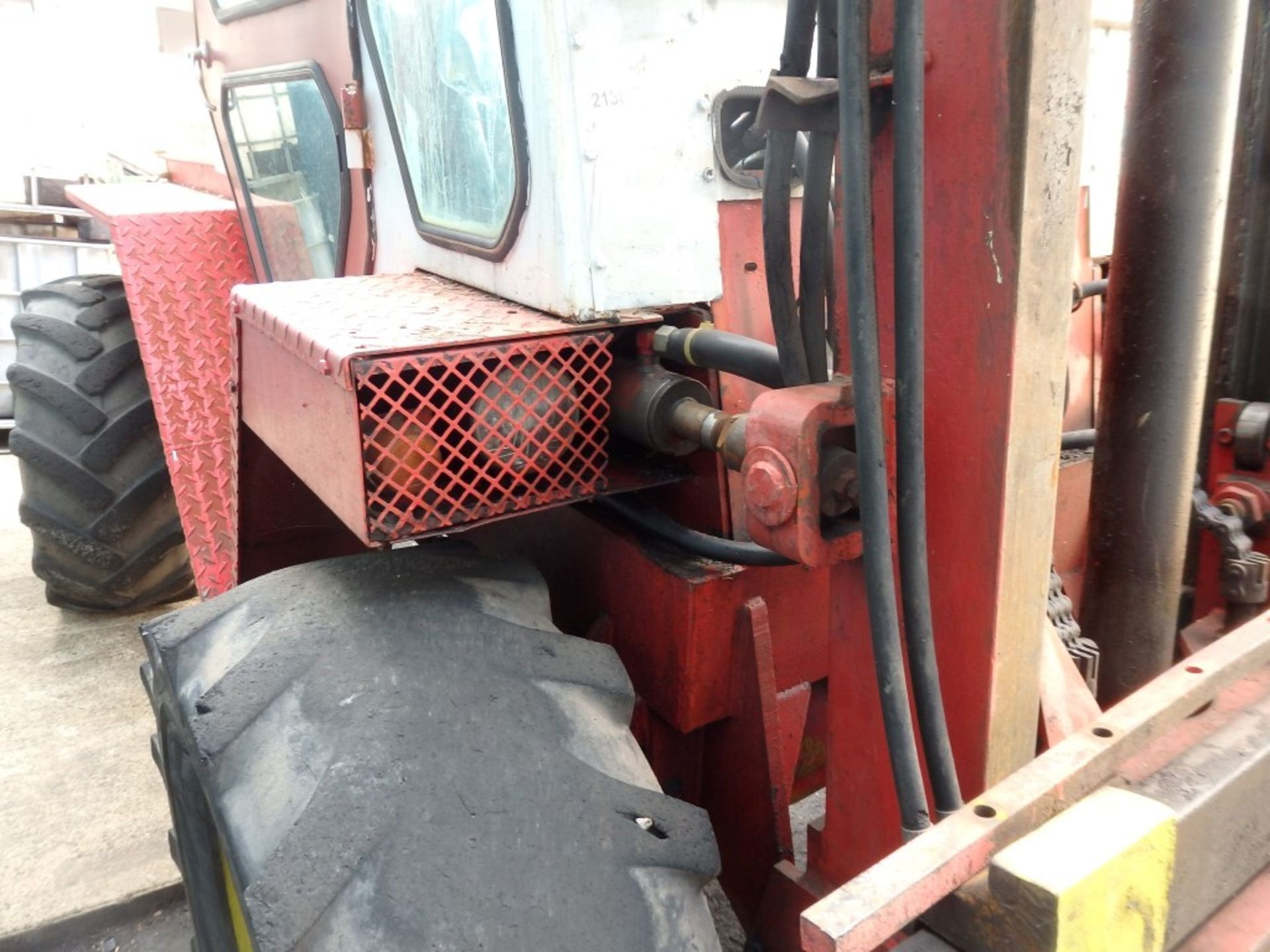 1 x Manitou Heavy Duty Rough Terrain Diesel Forklift Truck - 4444hrs - Exhaust Requires - Image 14 of 30