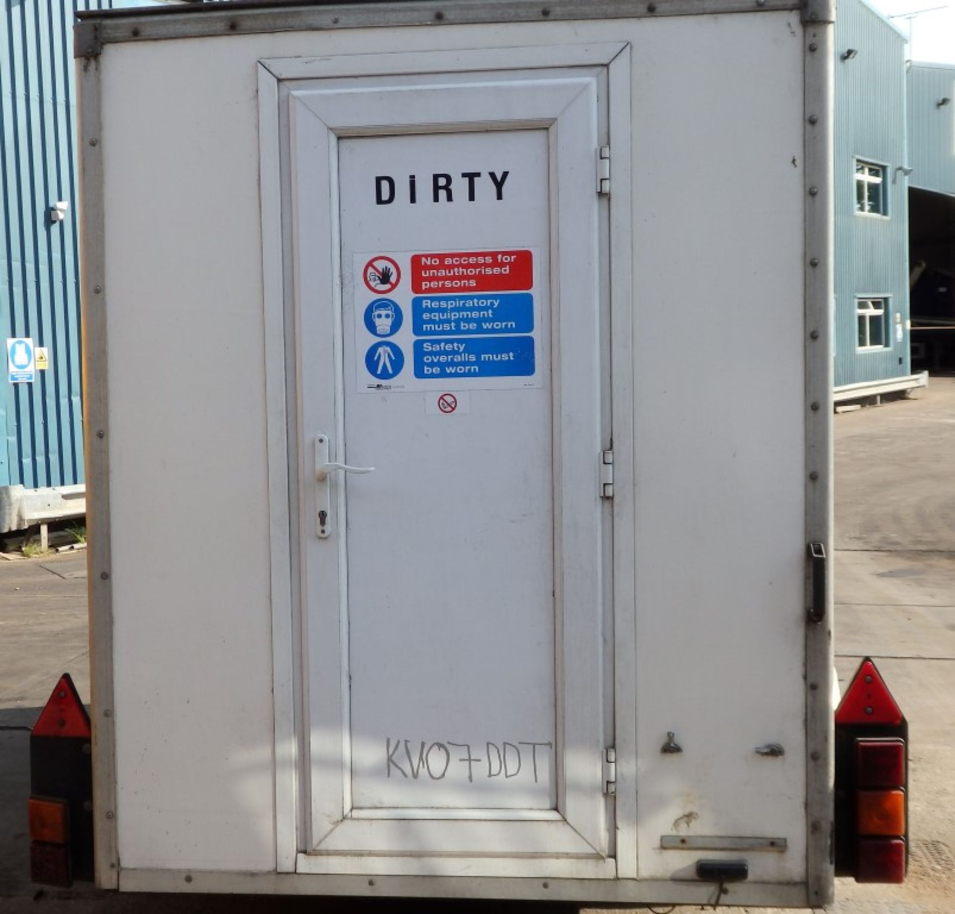 1 x Eurolag Towing Trailer With In and Out Shower Facility - Previously Used As Decontamination Wash - Image 8 of 31