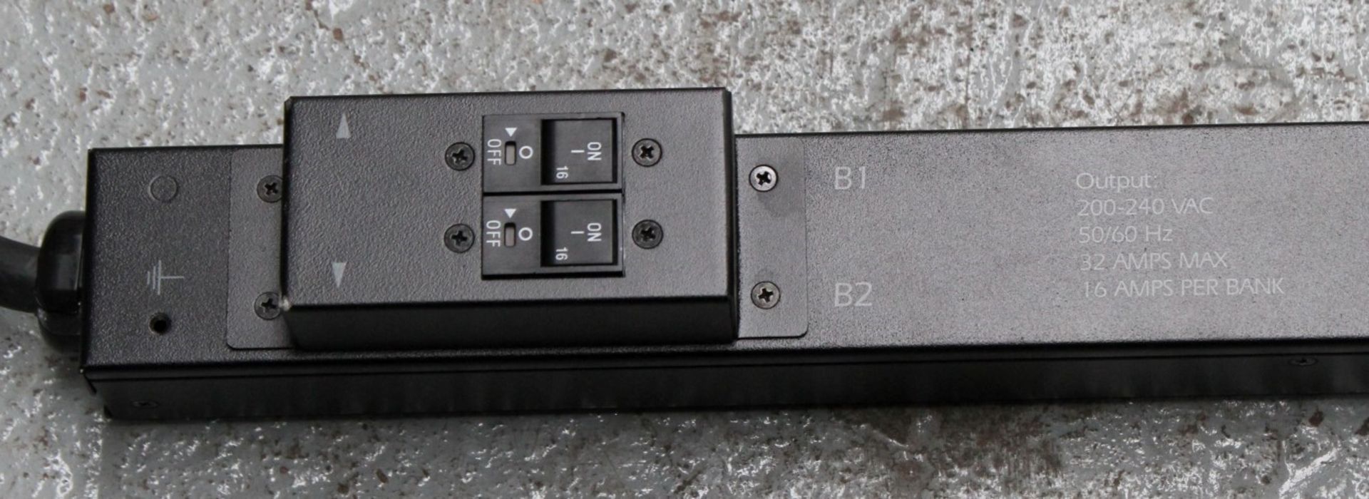 1 x APC Basic Rack Power Distribution Unit PDU - Model AP7553 - 230V 32A - CL106 - Removed From - Image 3 of 5