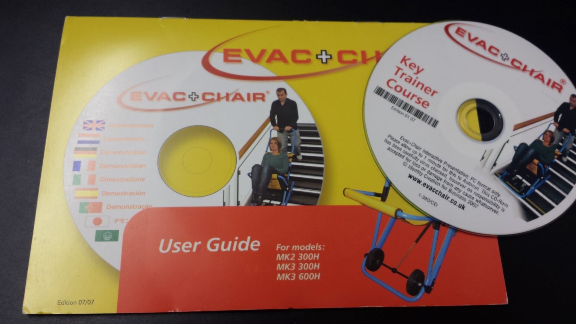 1 x EVAC CHAIR Emergency Evacuation Chairs - Model 300H MK3 - Includes Dust Cover, User Guide & - Image 5 of 7