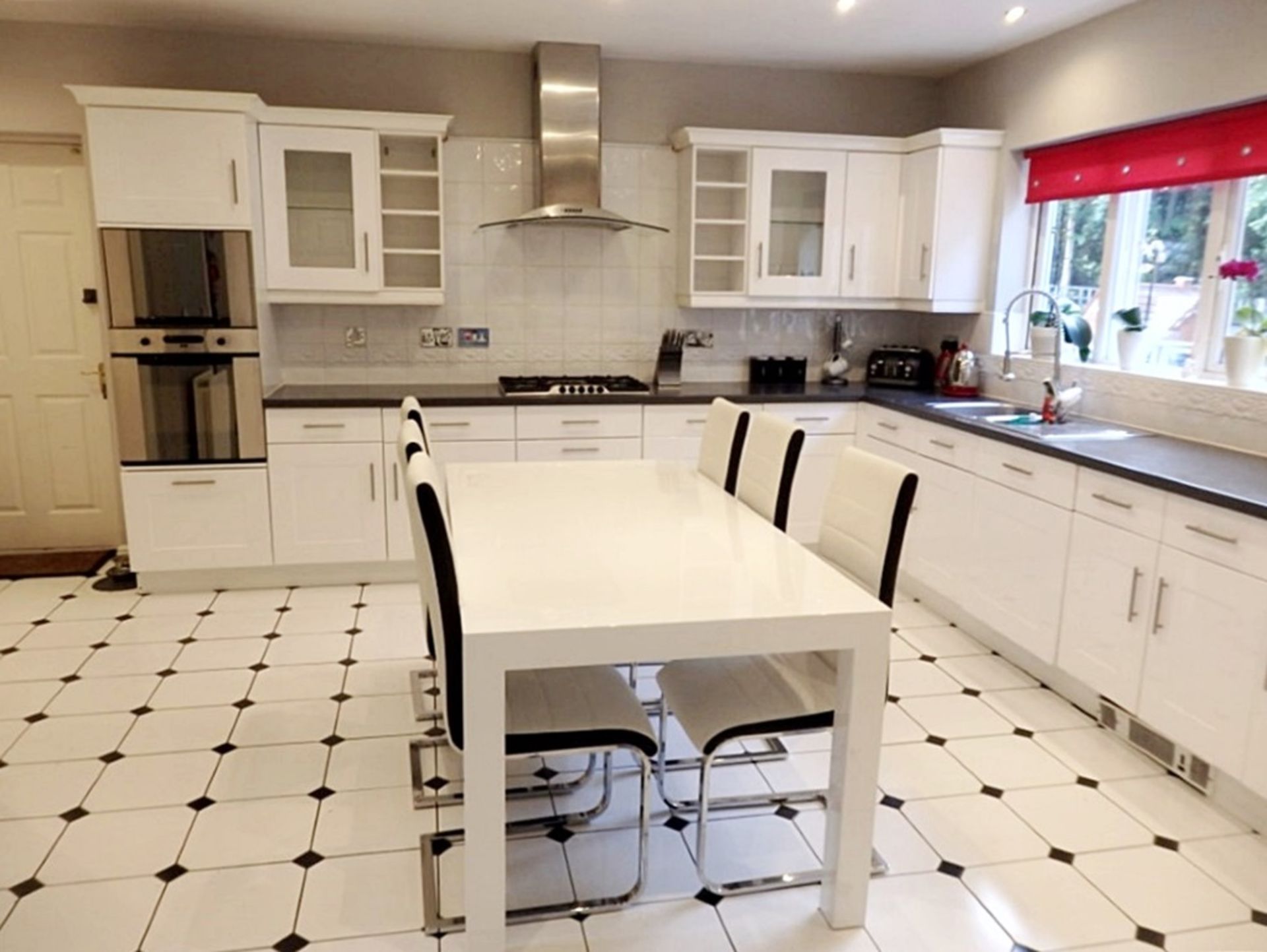 1 x White High Gloss kitchen With Neff Integrated Dishwasher, 5 Ring Stainless Steel Hob, and