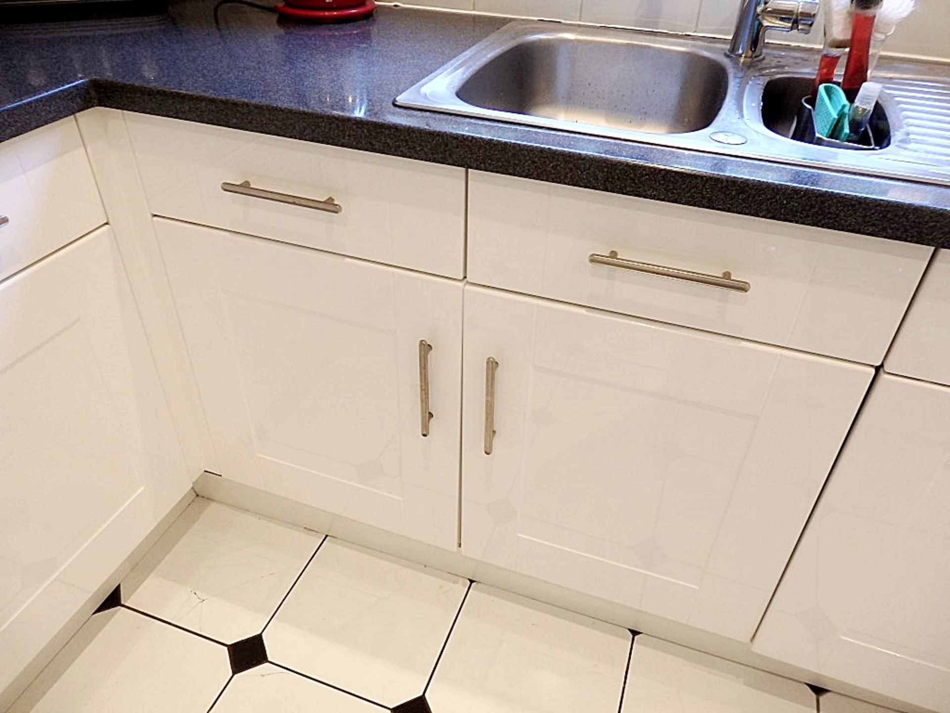 1 x White High Gloss kitchen With Neff Integrated Dishwasher, 5 Ring Stainless Steel Hob, and - Image 12 of 20