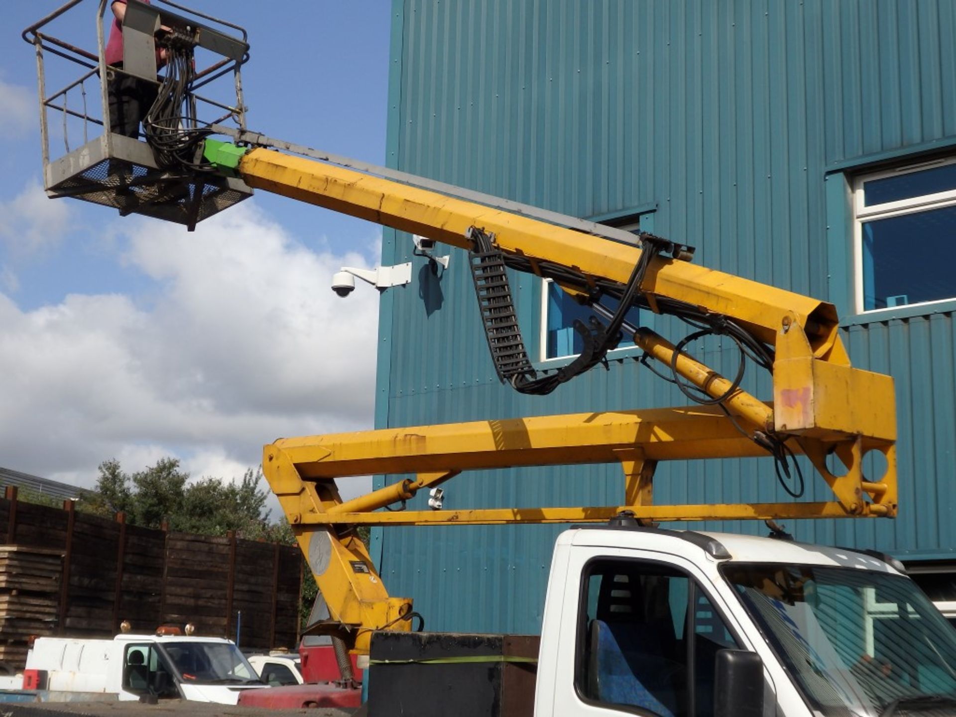 1 x 2002 (52 Reg) White Iveco Transit 65C15 Crane / Cherry Picker With Outstanding Reach and 2 Man - Image 7 of 31