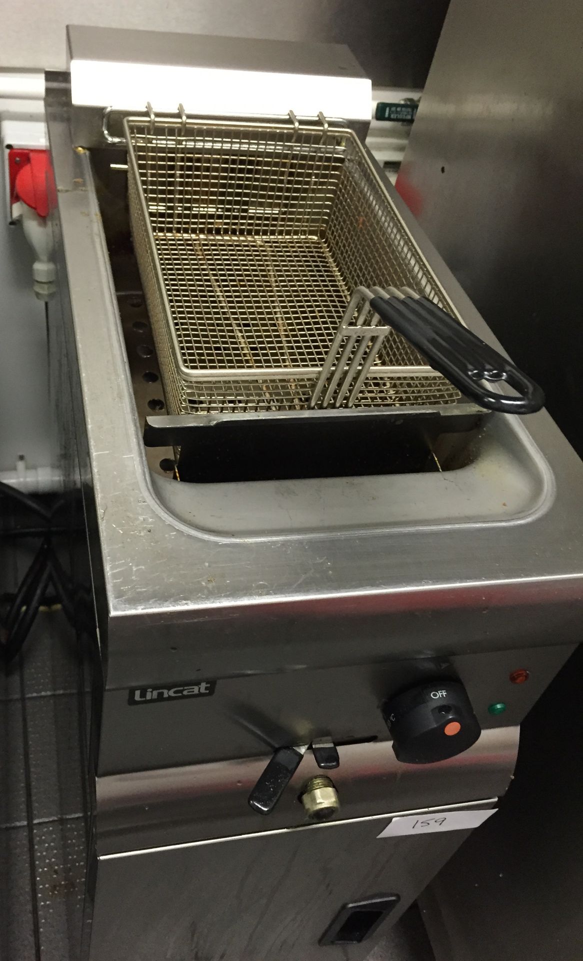 1 x Lincat Silverlink Series Single Freestanding Deep Fat Fryer - Stainless Steel - Dimensions H92 x - Image 3 of 7