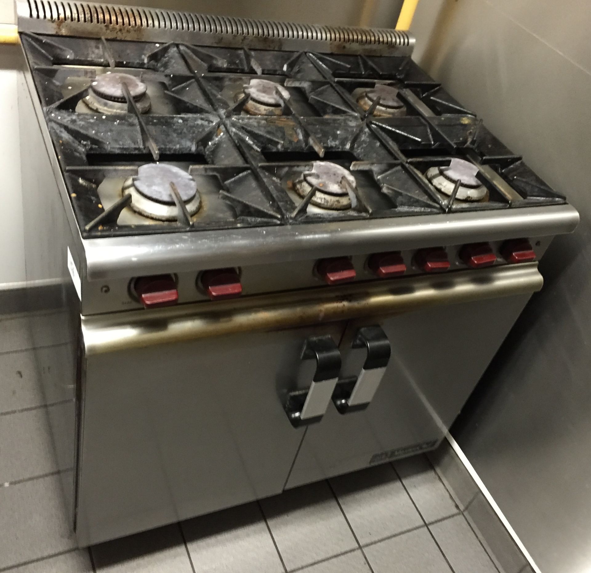 1 x Masterchef Commerical 6 Ring Gas Burner Oven - Stainless Steel - Dimensions H90 x W90 x D70 - Image 3 of 11