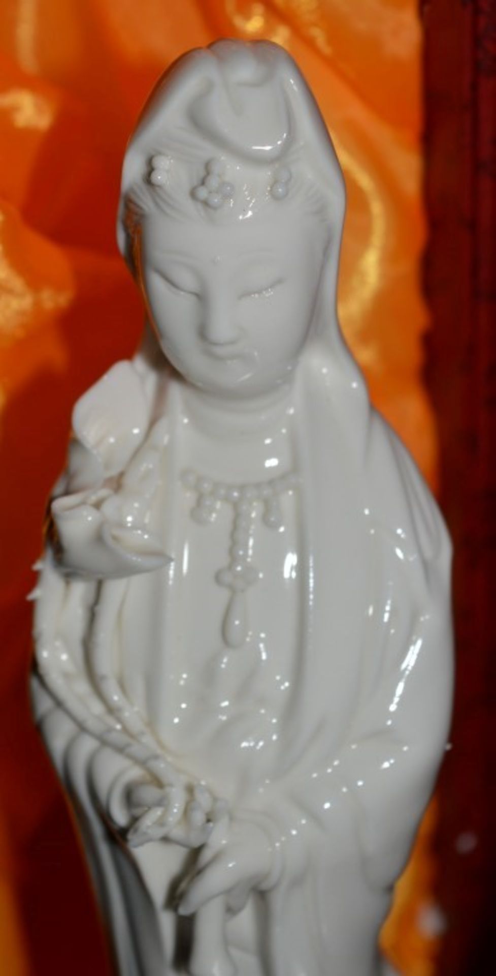 30 x Oriental Chinese Figurines in Gift Boxes - Porcelain Figurines Standing 8 Inches Tall - Brand - Image 5 of 7