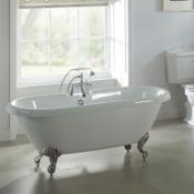 1 x Luxury Freestanding Double End Roll Top Slipper Bath with Chrome Ball & Claw Feet - Stunning
