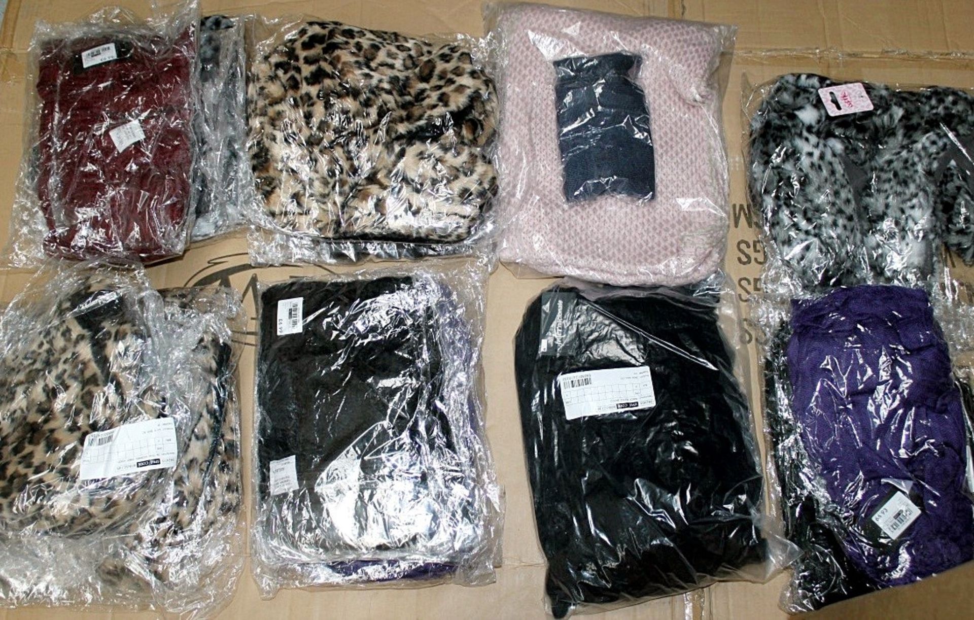 **WINTER WEAR** Approx 60 x Items Of Assorted Women's / Girls WINTER Clothing & Accessories –