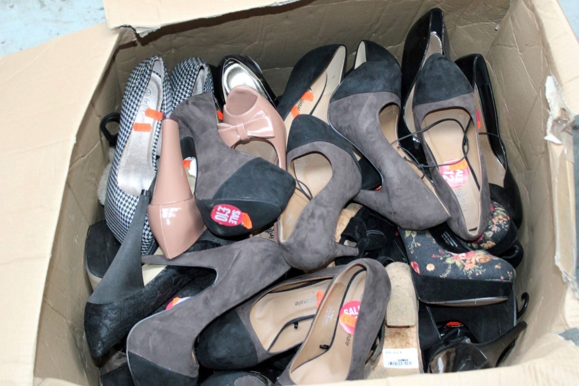 30 x Pairs Of Assorted Ladies Footwear – Box2604 – Includes Shoes & Boots - Various Colours, Sizes & - Image 6 of 6