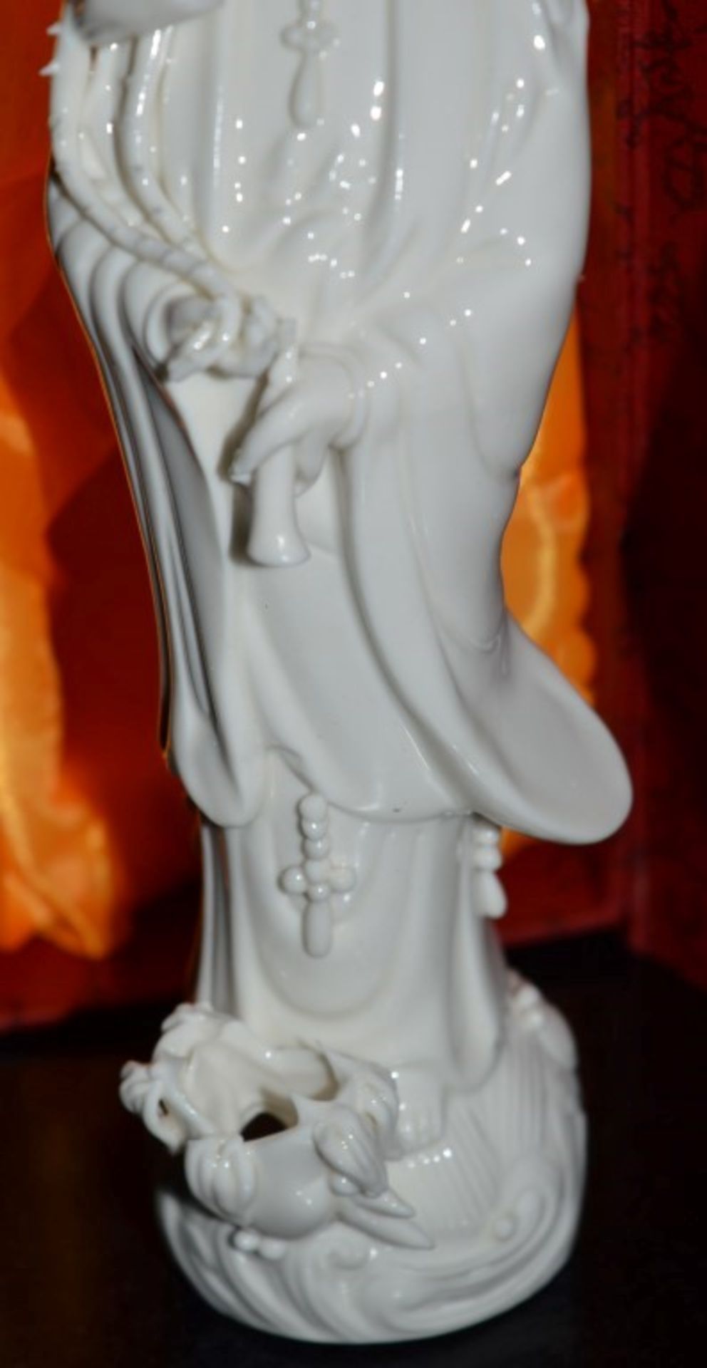 30 x Oriental Chinese Figurines in Gift Boxes - Porcelain Figurines Standing 8 Inches Tall - Brand - Image 3 of 7