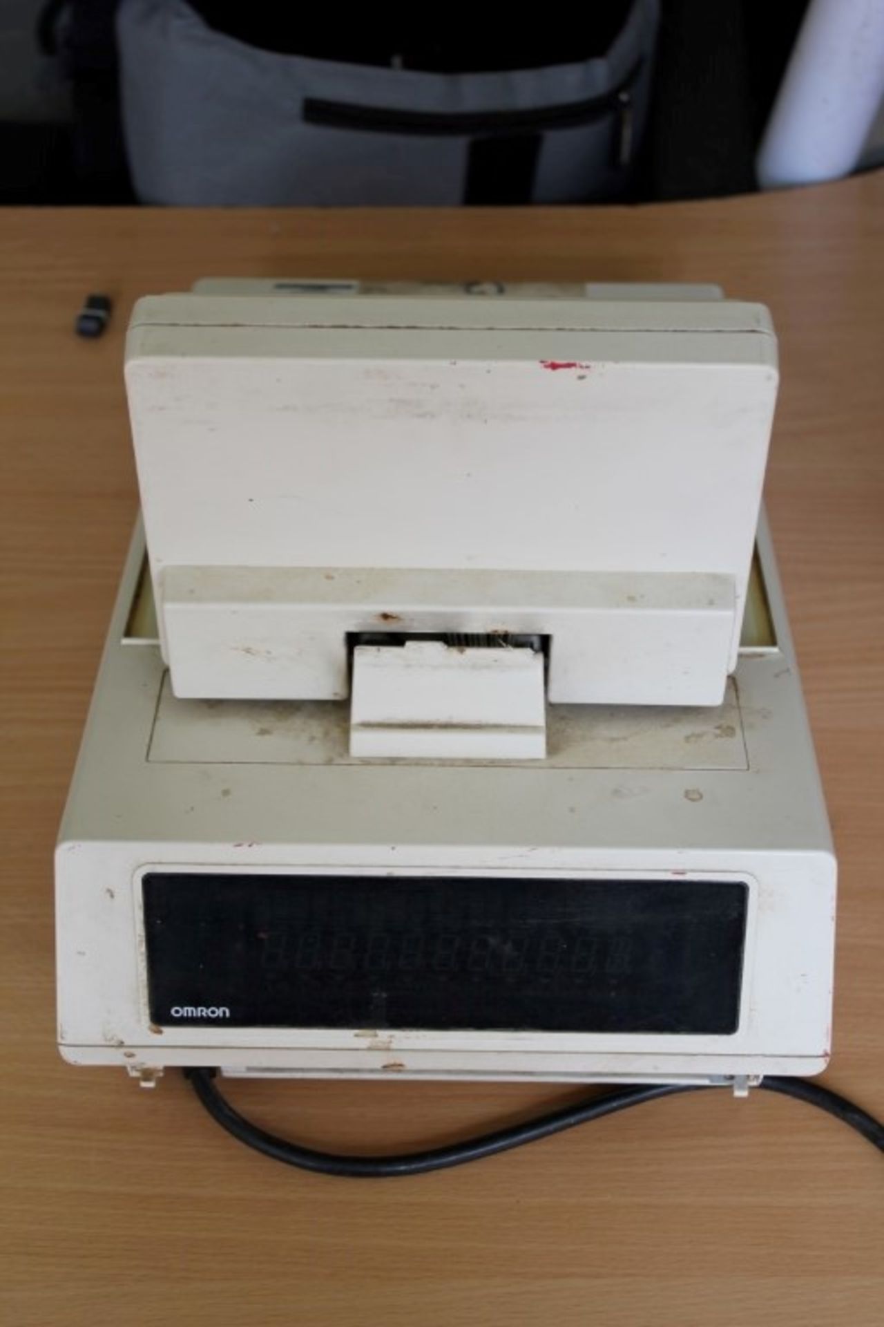 1 x Omron RS4603 Electronic EPOS Till - CL090 - Untested - Ref US BL161 - Location: Blackpool FY1 - Image 2 of 3