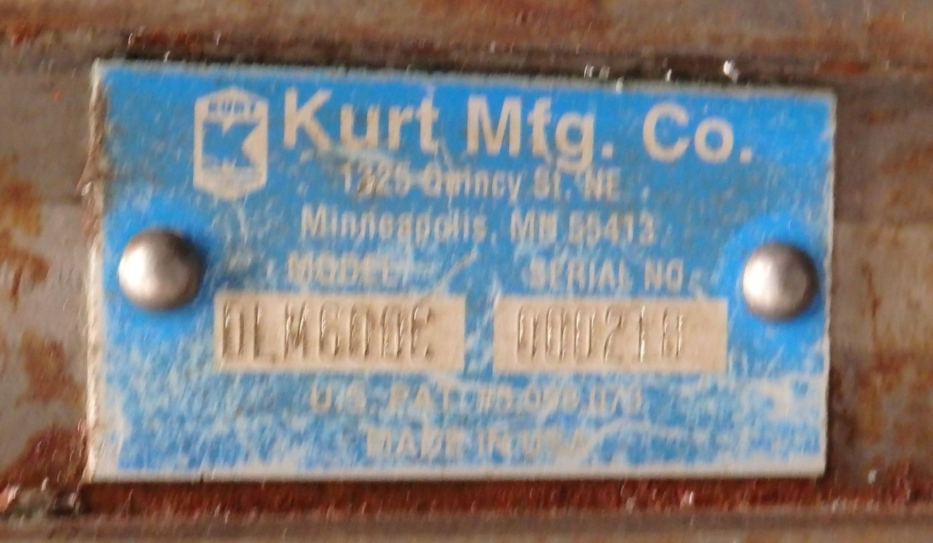 1 x Kurt Machine Vice - DL800 - Made in the USA - Ref 21A - CL057 - Location: Welwyn, Hertfordshire, - Image 3 of 5