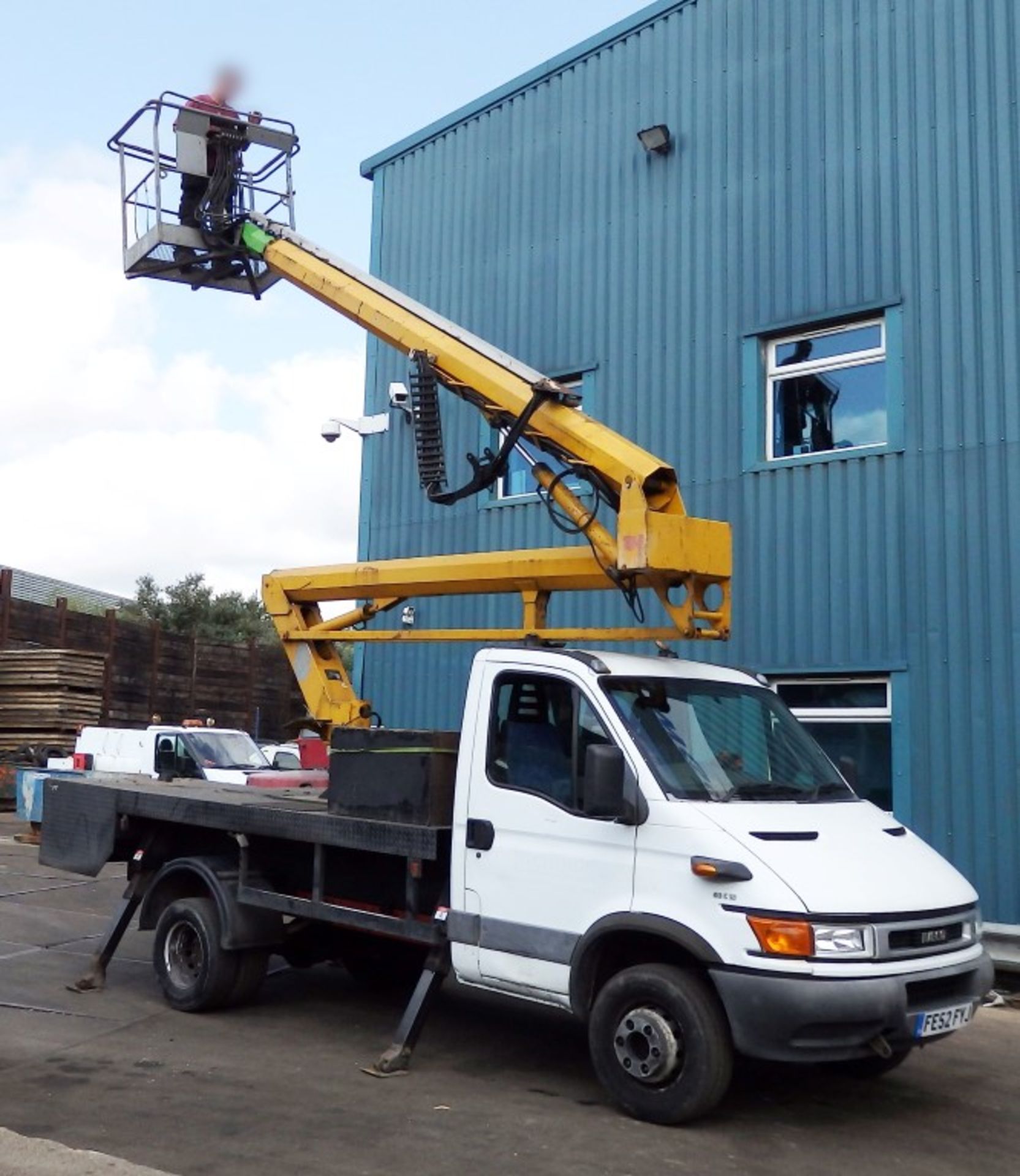 1 x 2002 (52 Reg) White Iveco Transit 65C15 Crane / Cherry Picker With Outstanding Reach and 2 Man
