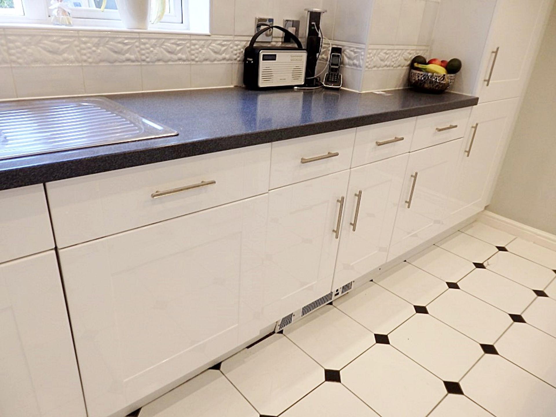 1 x White High Gloss Kitchen With Neff Integrated Dishwasher, 5 Ring Stainless Steel Hob, and - Image 8 of 20