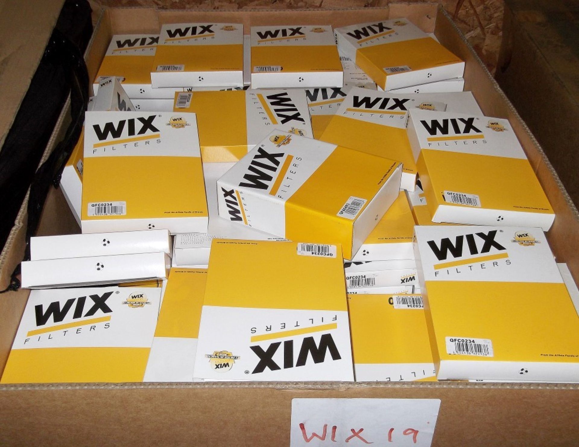 **Pallet Job Lot** Approx 186 x Assorted "WIX" Air & Pollen Filters – Wix019 – 2 Types supplied –
