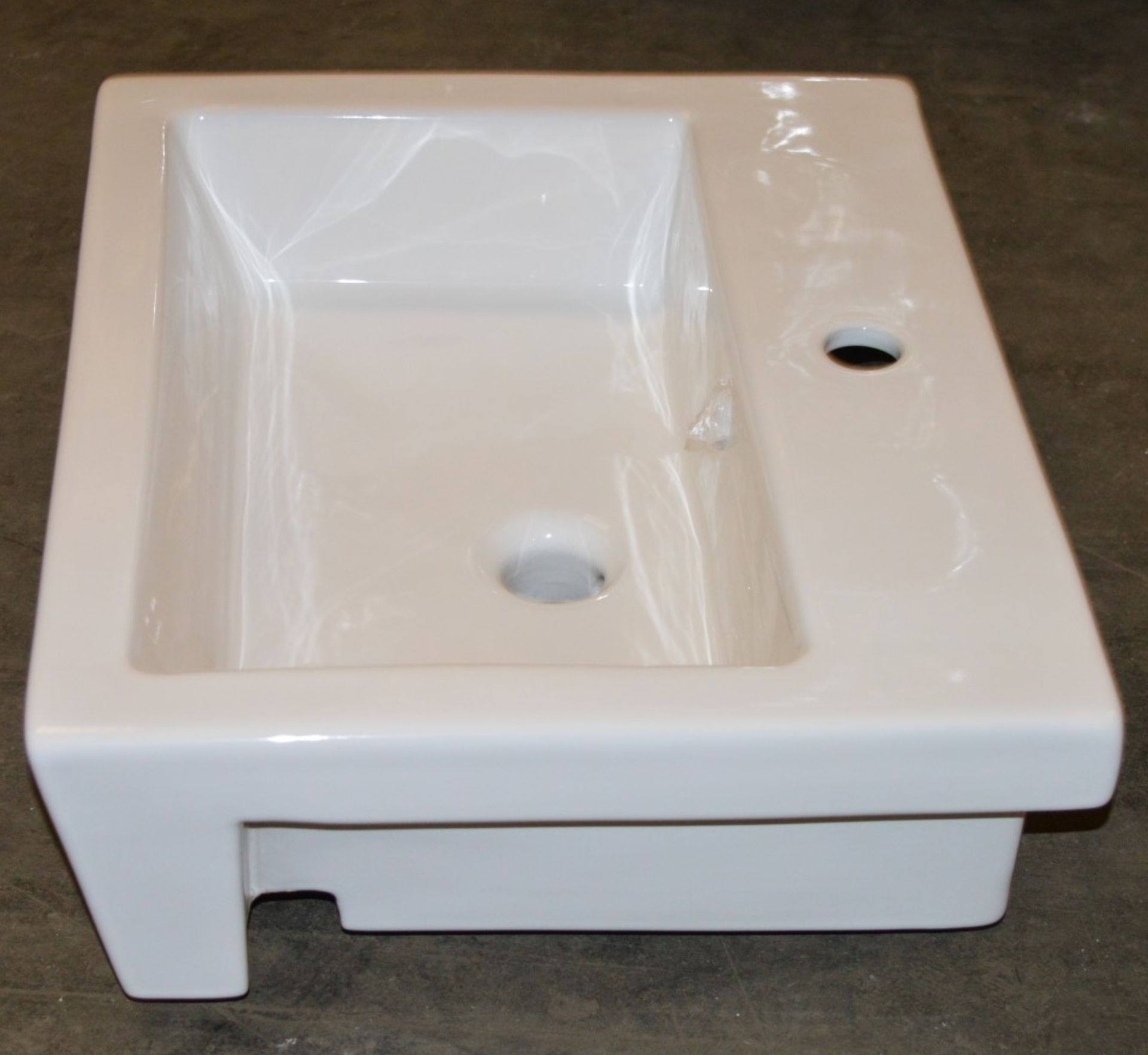 1 x Vogue Bathrooms ZEN Single Tap Hole SEMI RECESSED SINK BASIN - 550mm Width - Brand New Boxed - Image 5 of 5