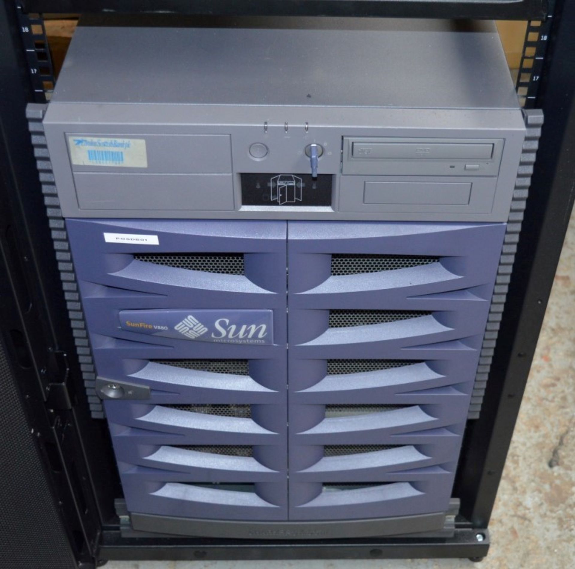 1 x APC Netshelter Server Rack With Sunfire Server Systems Including X4100 (8gb Two CPU), X4200 (8gb - Image 18 of 18