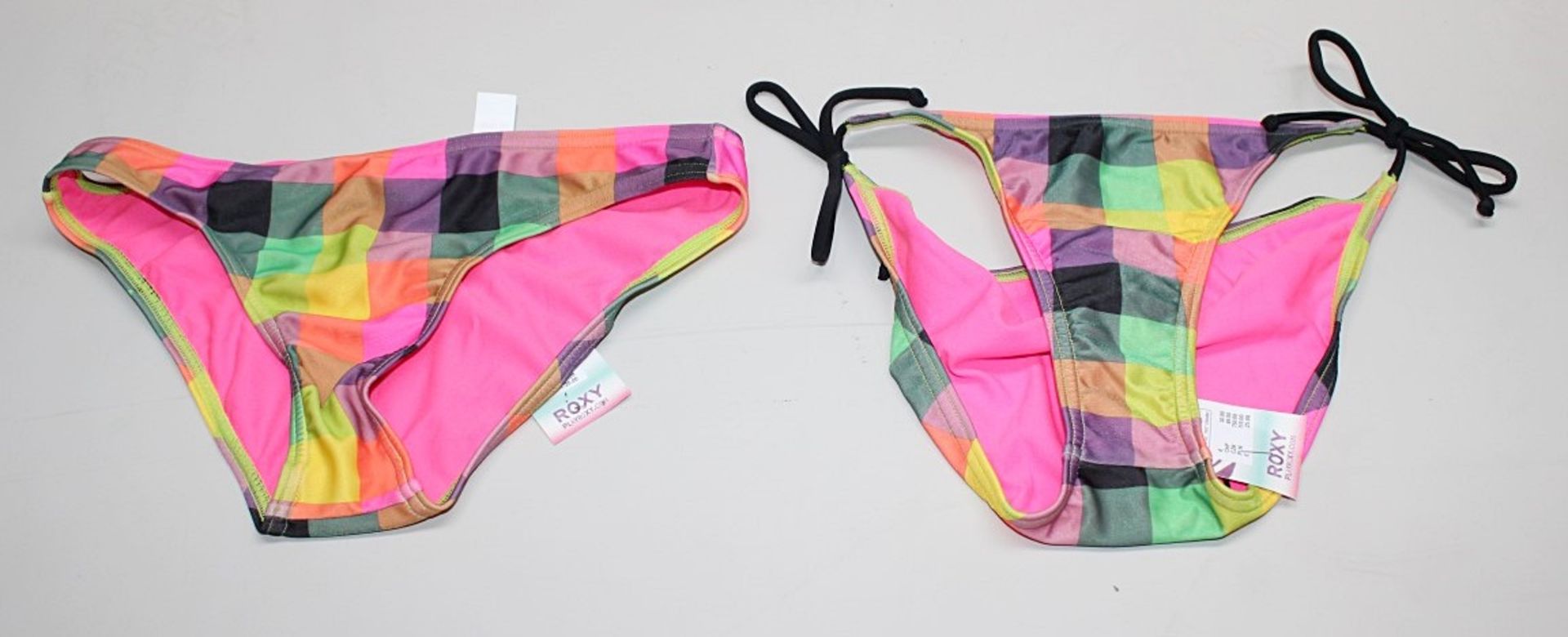 30 x Pairs Of ROXY Bikini Bottoms - Size: Small - All New, In Retail Pakaging - Resale Ready, With - Image 4 of 5