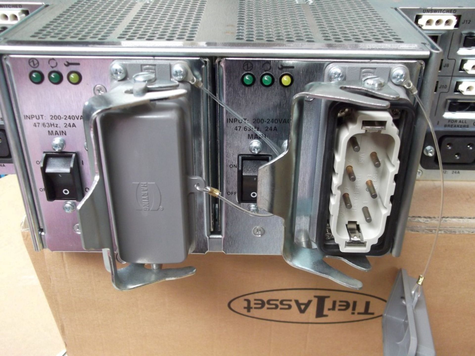 1 x Sun Redundant Transfer Switch - 3001335-05 RTSC240V24A - Ref NSB018 - Recently Removed From A - Image 3 of 4