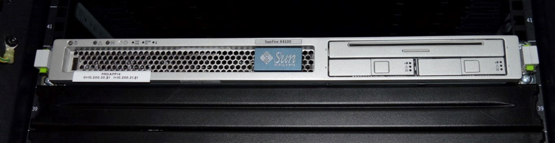 1 x APC Netshelter Server Rack With Sunfire Server Systems Including X4100 (8gb Two CPU), X4200 (8gb - Image 14 of 18