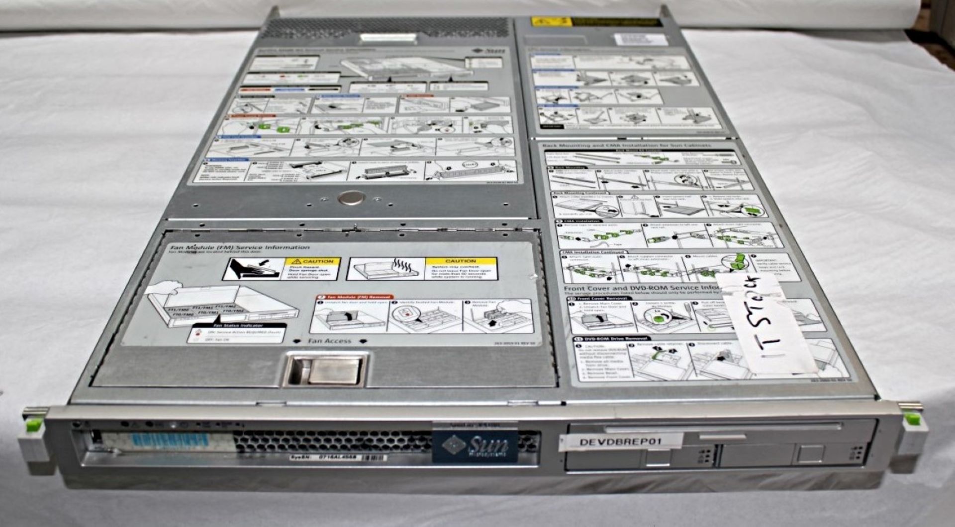 1 x Sun Fire X4100 M2 Server - 2nd Gen Opteron 2220 2.8 GHz Dual-Core - 8 GB - 2-way - Rack- - Image 4 of 5