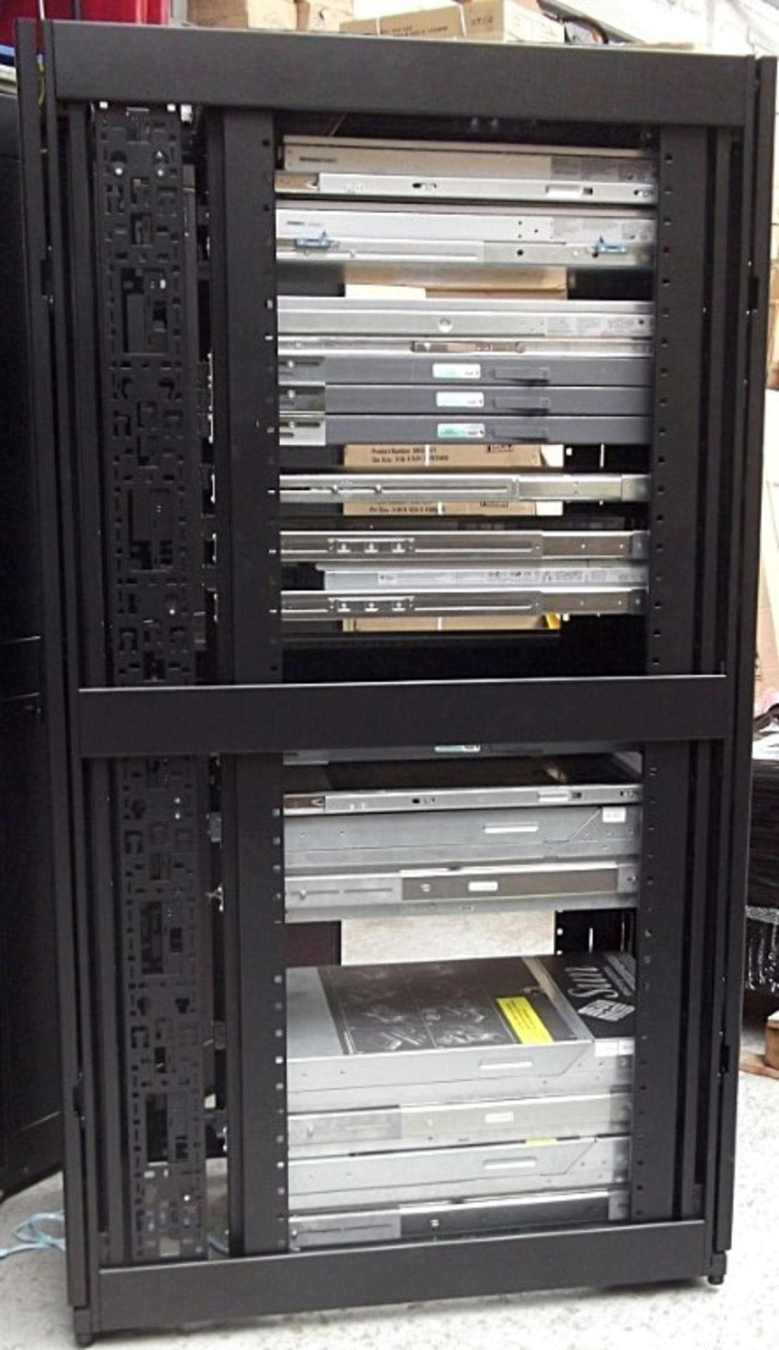 1 x APC Netshelter Server Rack With 12 x Assorted Sun Fire & HP Proliant Filer Systems Including - Image 9 of 9