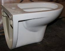 1 x Vogue Bathrooms KAMARA Single Tap Hole WALL HUNG BIDET - Brand New and Boxed - High Quality