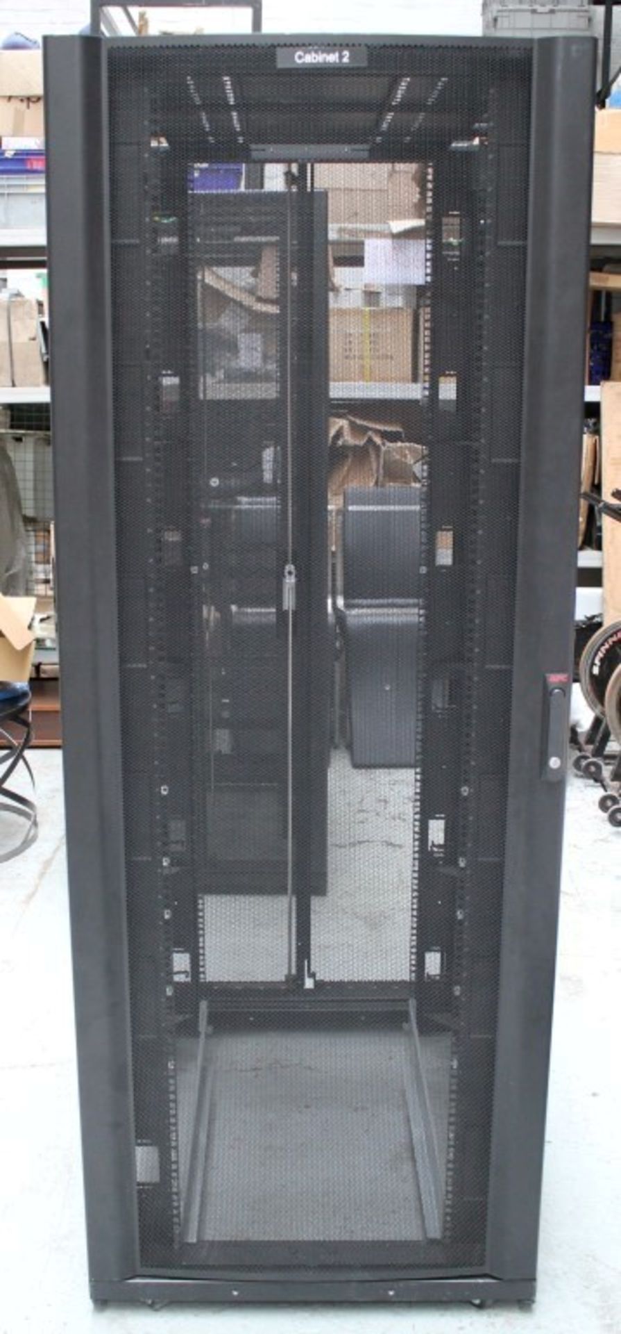1 x APC Netshelter 42U Server Enclosure - AR3100 Black - Suitable For 19 Inch Compliant - Image 4 of 4