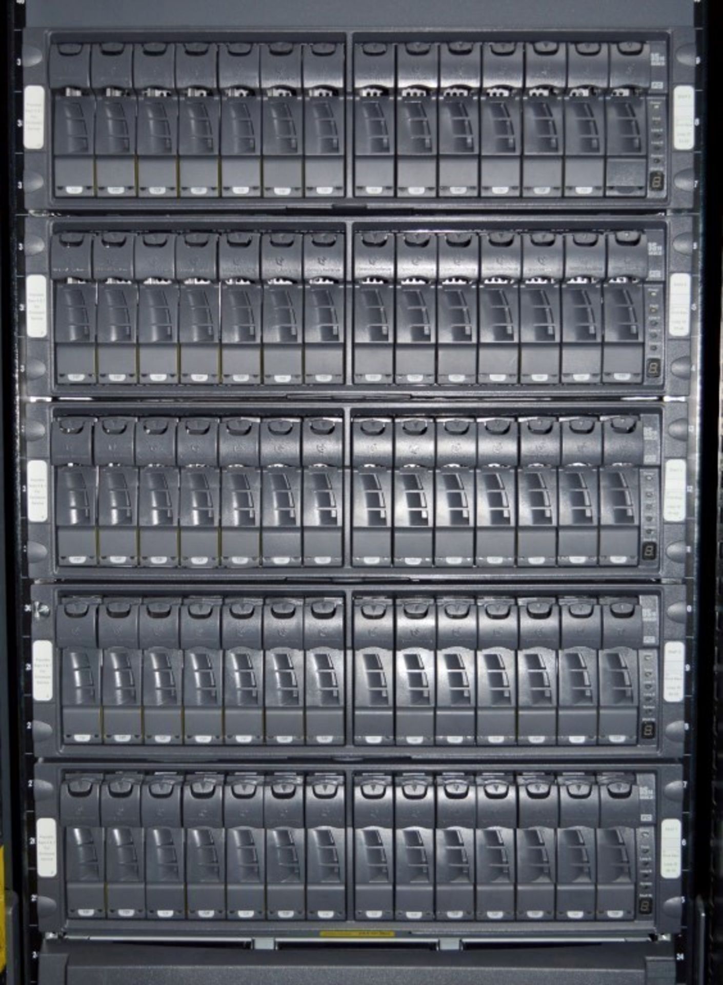 1 x Network Appliance Netapp Filer - Netapp Data Rack With 1 x FAS3140 Controller and 9 x DS14 MK2 - Image 22 of 23
