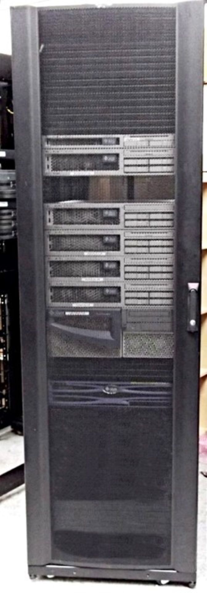 1 x APC Netshelter Server Rack With With 8 x Assorted Sun Fire Servers (V & X-Series) - Ref: