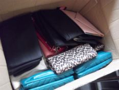 Approx 160 x Items Of Assorted Women's / Girls Fashion Accessories - A Great Range Of Handbags,