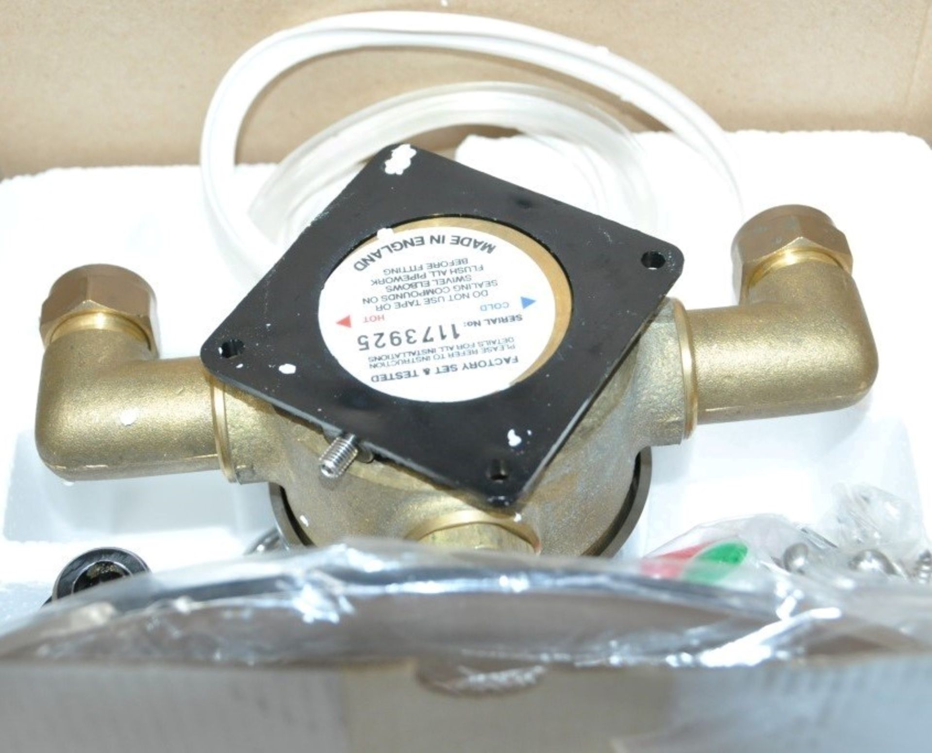 1 x Heritage "Helena" Concealed Valve In Chrome - Duel Control Temperature Stabilised Thermostatic - Image 3 of 4