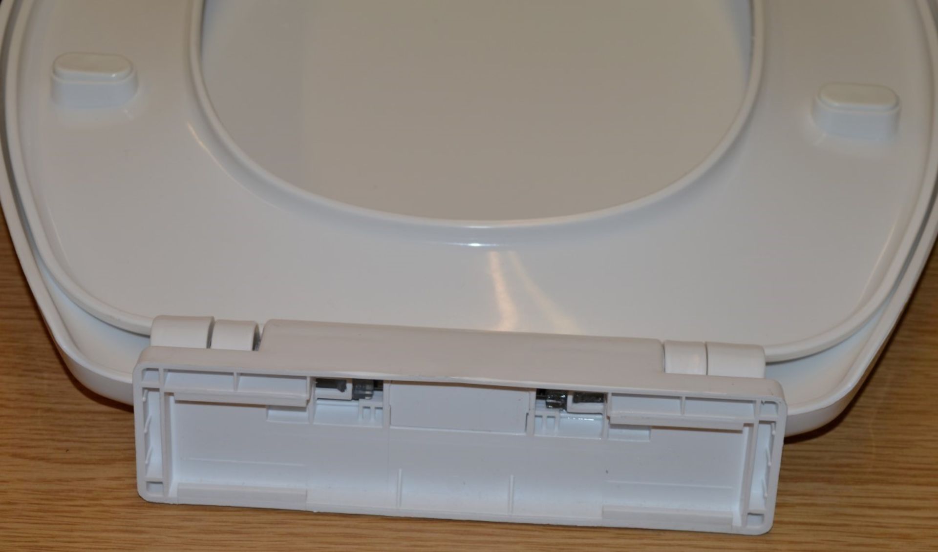 6 x Soft Close COMFORT Toilet Seats - Brand New Boxed Stock - CL034 - Ideal For Resale - Vogue - Image 7 of 7