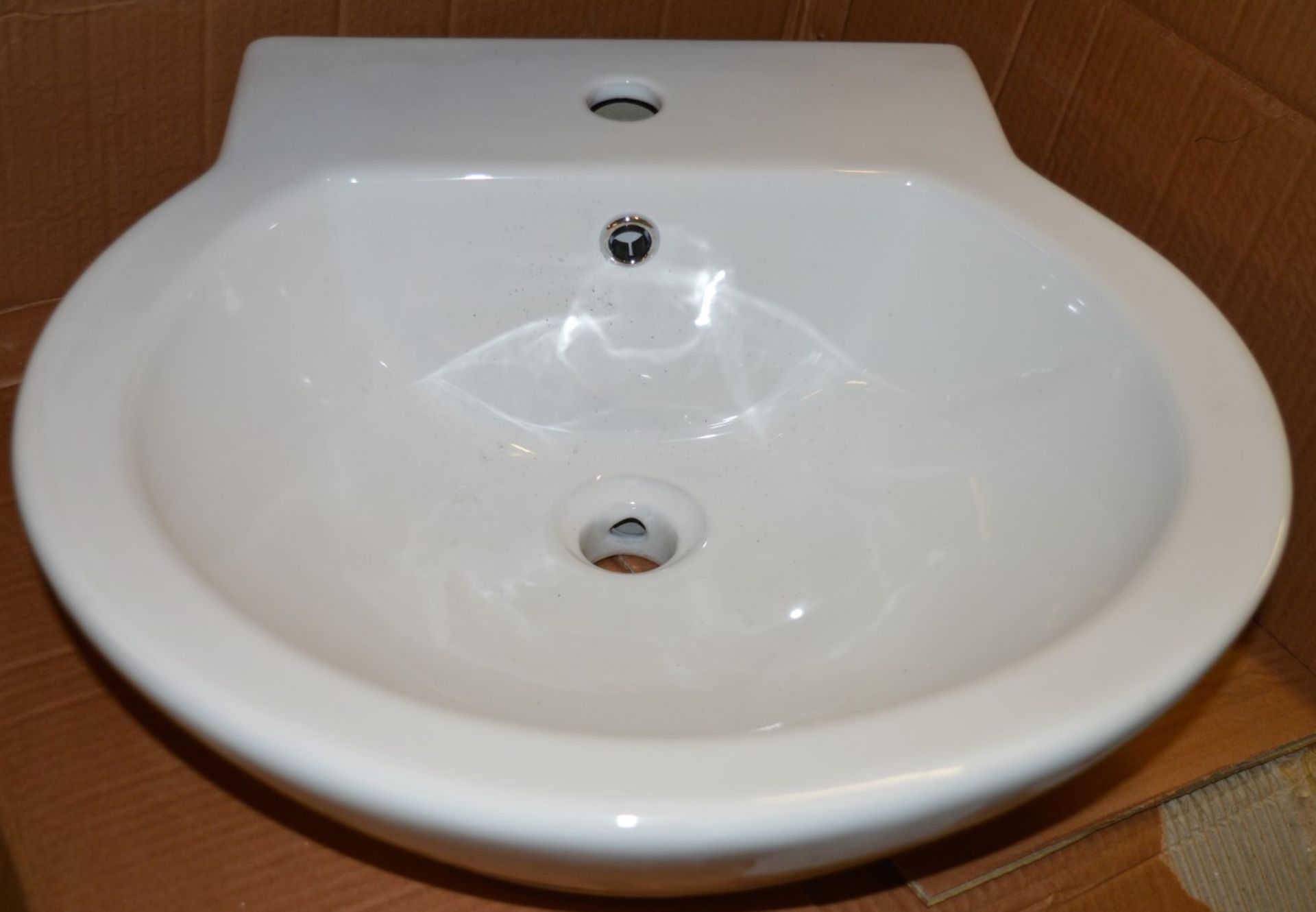 1 x Vogue Bathrooms DECO Single Tap Hole COUNTER TOP SINK BASIN - 500mm Width - Brand New Boxed - Image 2 of 4