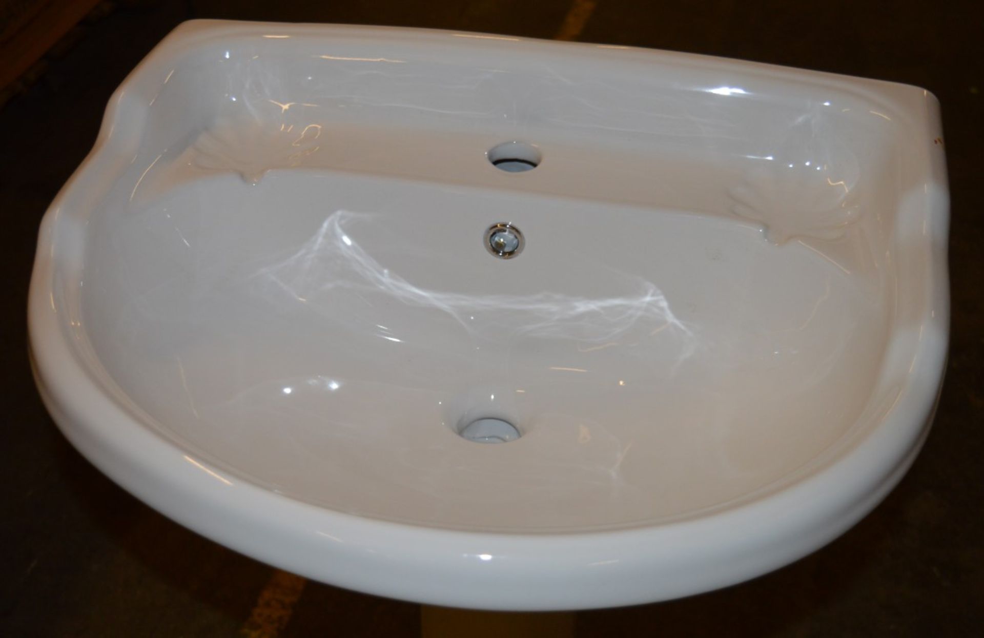 1 x Vogue Bathrooms AUBURY Single Tap Hole SINK BASIN With Pedestal - 580mm Width - Brand New - Image 2 of 3