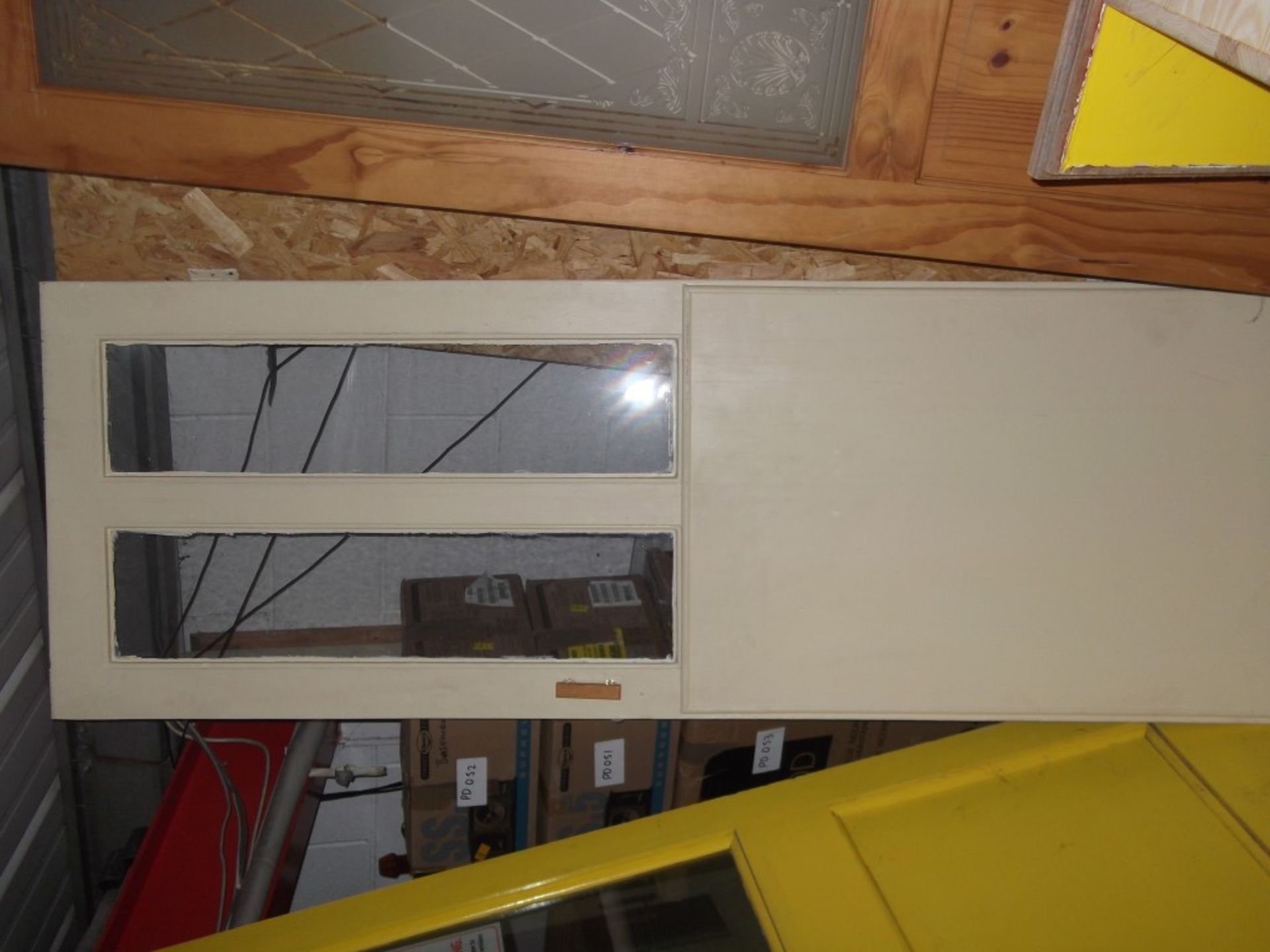 1 x Door Featuring 2 Glass Panels - Pre-owned In Useable Condition - Dimensions: H197.5 x W68cm - - Image 3 of 5