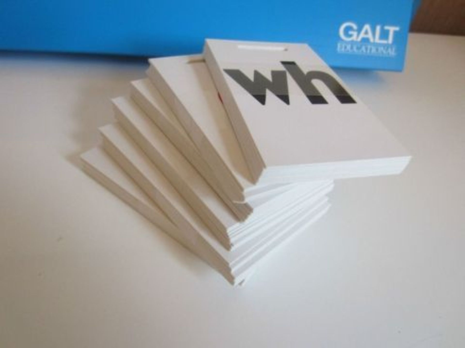 216 x Galt Educational WORDS FLIP CARDS With Stands - WORD BUILDER - For Educational Purposes - - Image 2 of 7