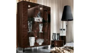 1 x Giorgio Vogue Vetrine Display Cabinet Model 5150 - Beautifully Crafted European Curly Eucalyptus