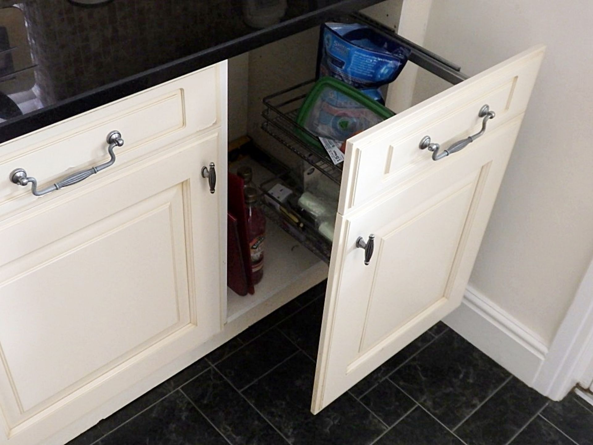 1 x Traditional Style Cream Kitchen With Luxurious Black Granite Worktops - Includes Freezer & - Image 9 of 31