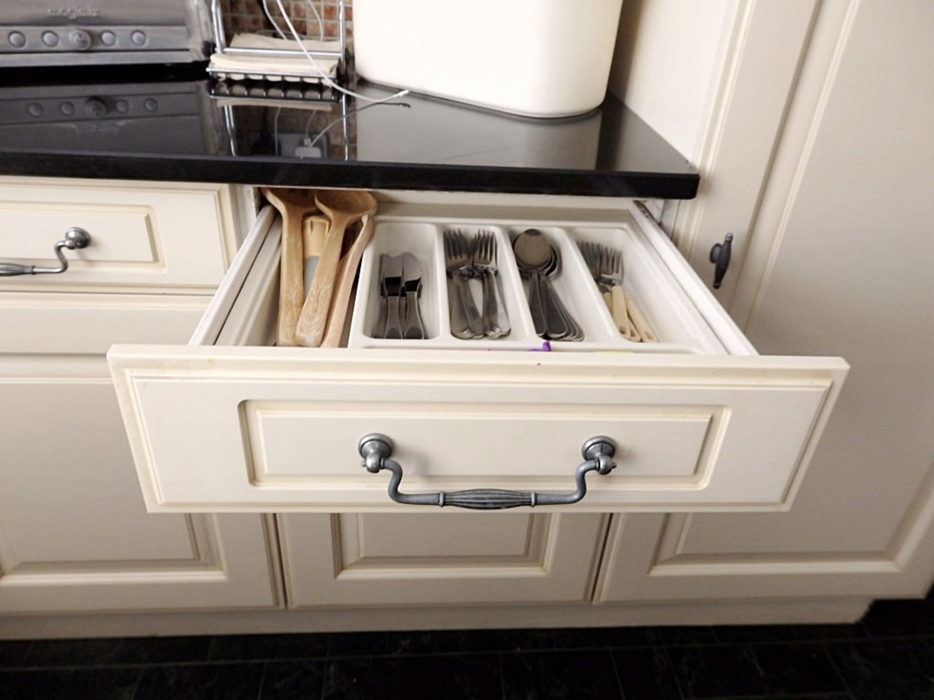 1 x Traditional Style Cream Kitchen With Luxurious Black Granite Worktops - Includes Freezer & - Image 20 of 31