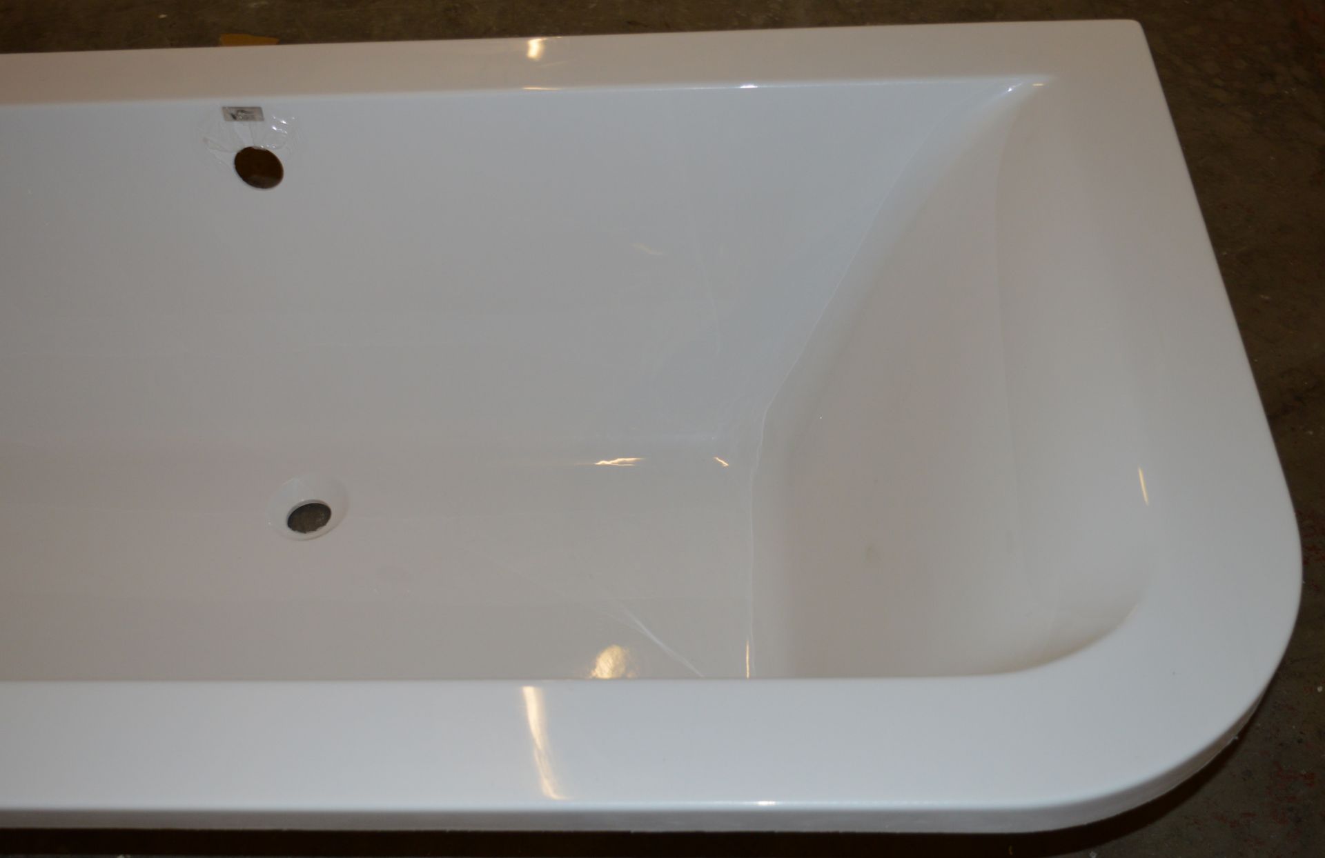 1 x Vogue Bathrooms Options Back to Wall D Shape Double Ended Acrylic Bath With Side Panel - Stylish - Image 6 of 9