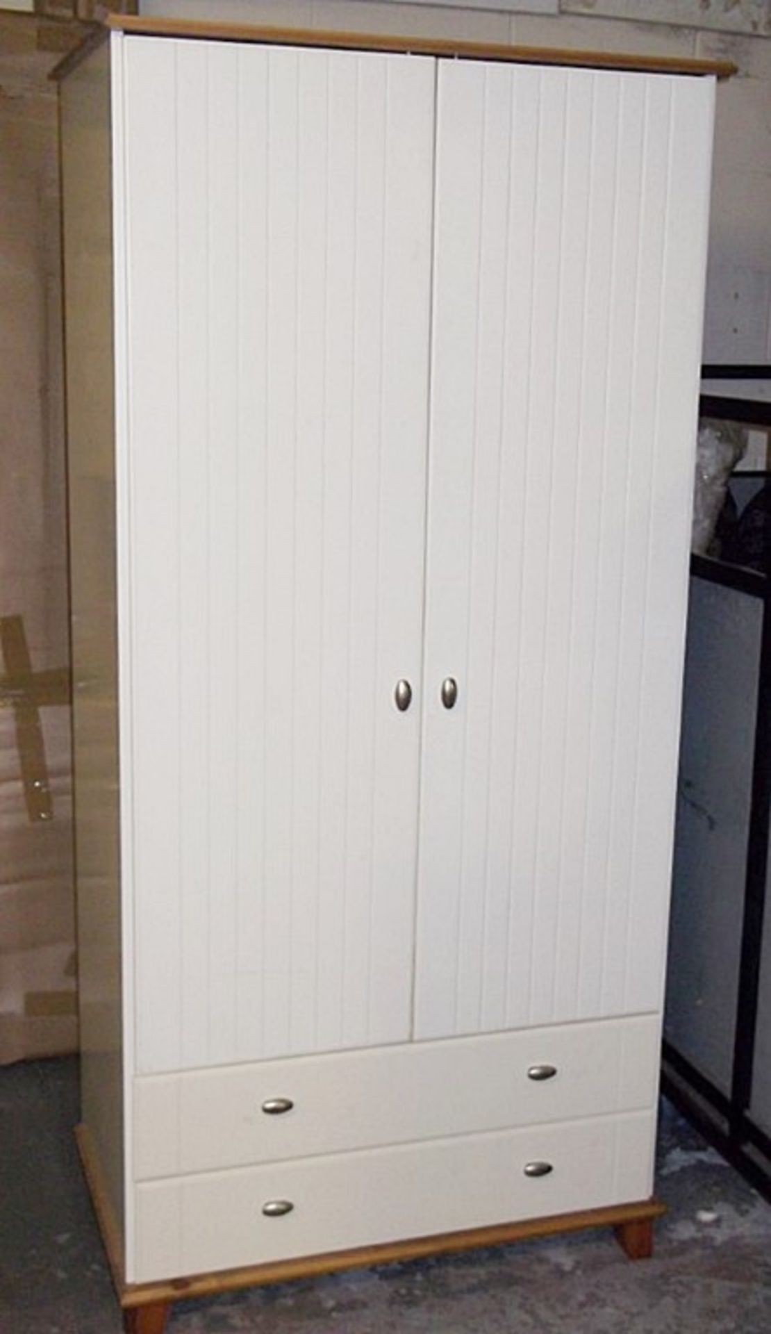 1 x Large Cream Wardrobe - 2 Door,/ 2 Drawer - Pre-Built - Pre-owned, In Good Condition - H181 x W81