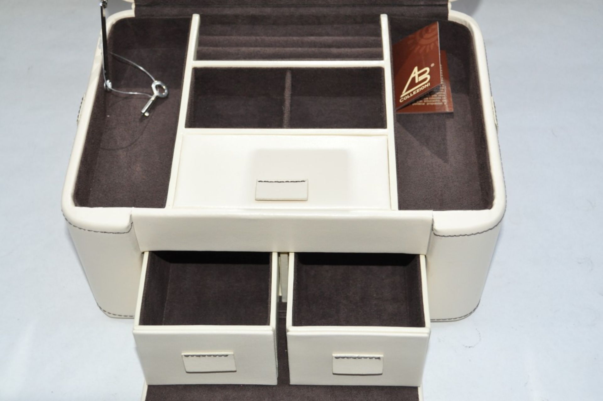 1 x "AB Collezioni" Italian Genuine Leather-Bound Luxury Jewellery Box (FW130) - Ref LT049 - - Image 3 of 6