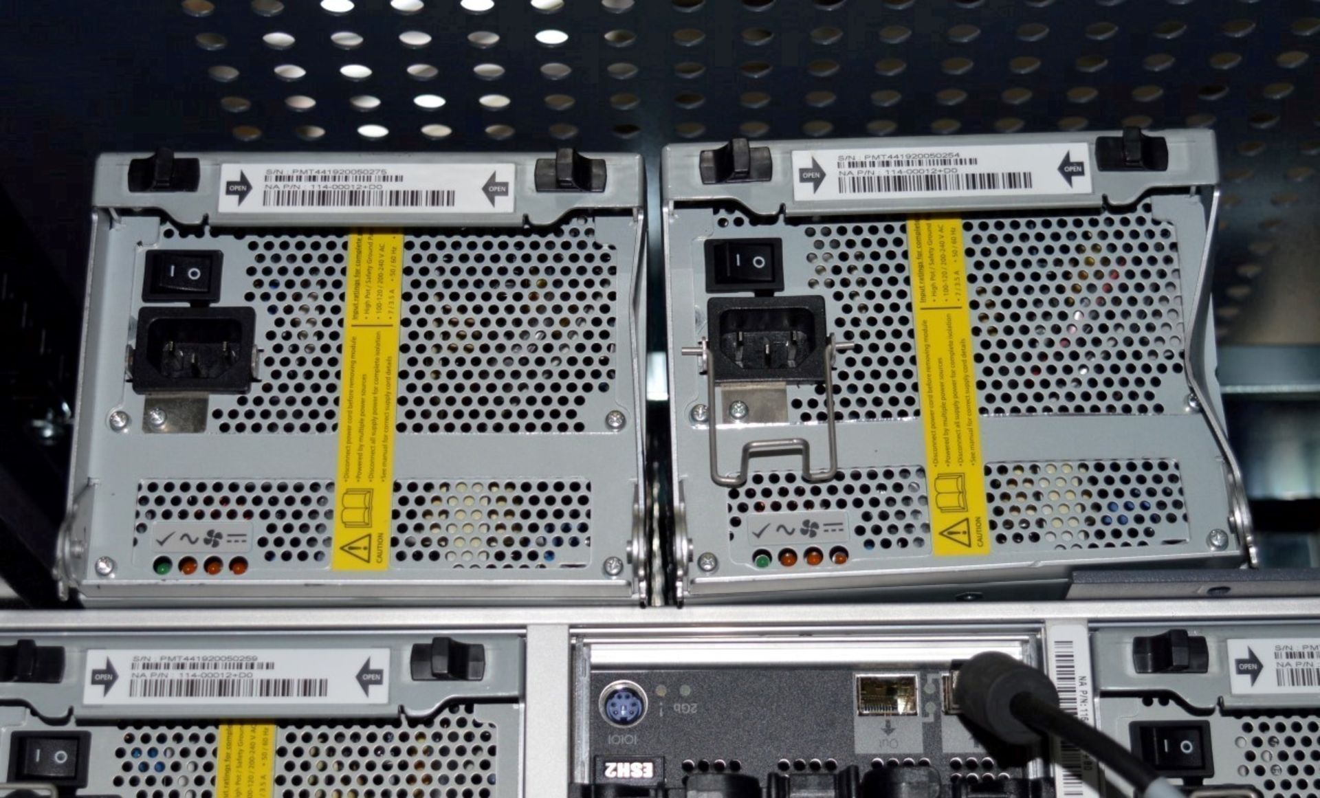 1 x Network Appliance Netapp Filer - Netapp Data Rack With 1 x FAS3140 Controller and 9 x DS14 MK2 - Image 4 of 23