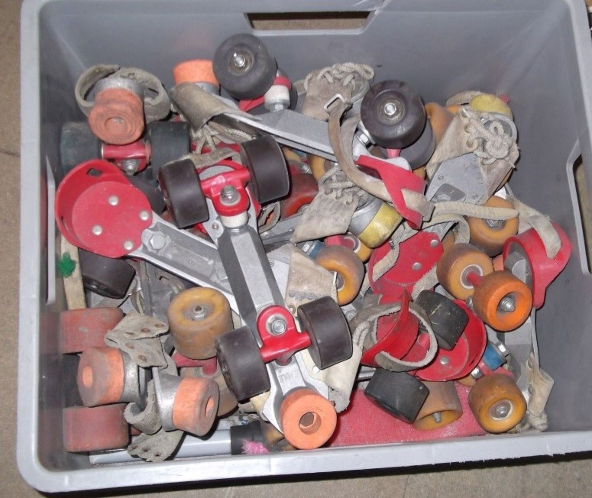 6 x Pairs Of "Beadle" Roller Skates - Vintage / Retro Goods - Various Sizes - Sold As Shown - - Image 2 of 4